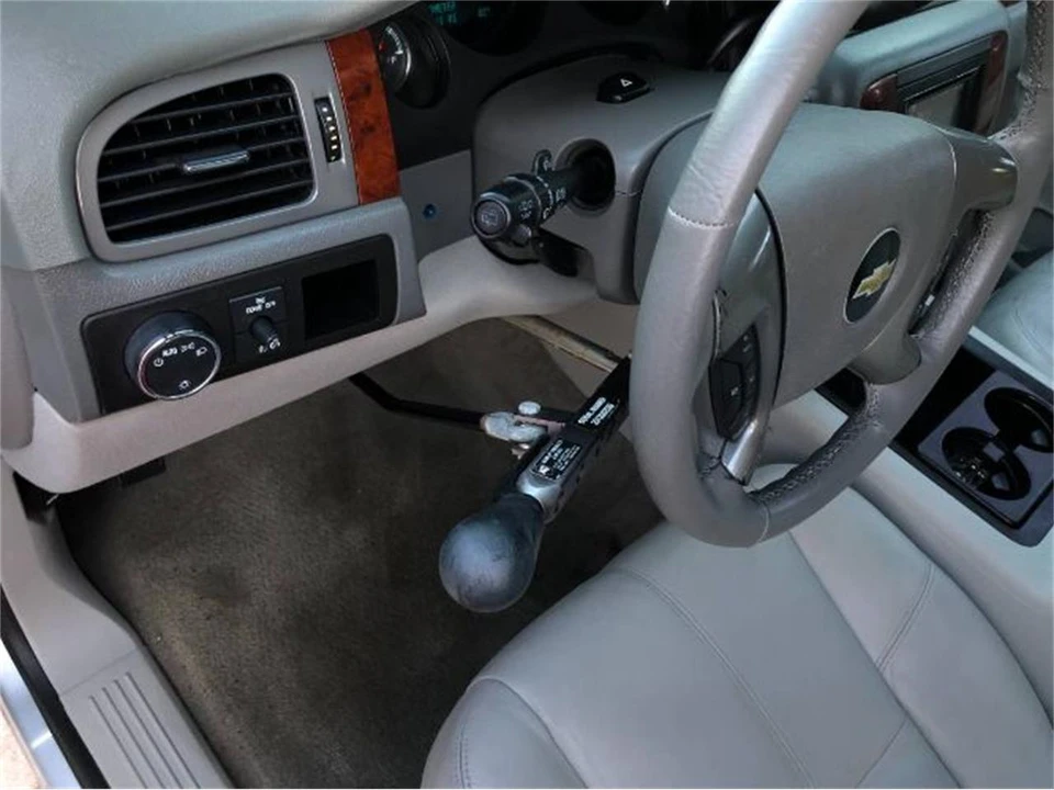 2012 Chevrolet Suburban 10th Gen - Image 10 of 22