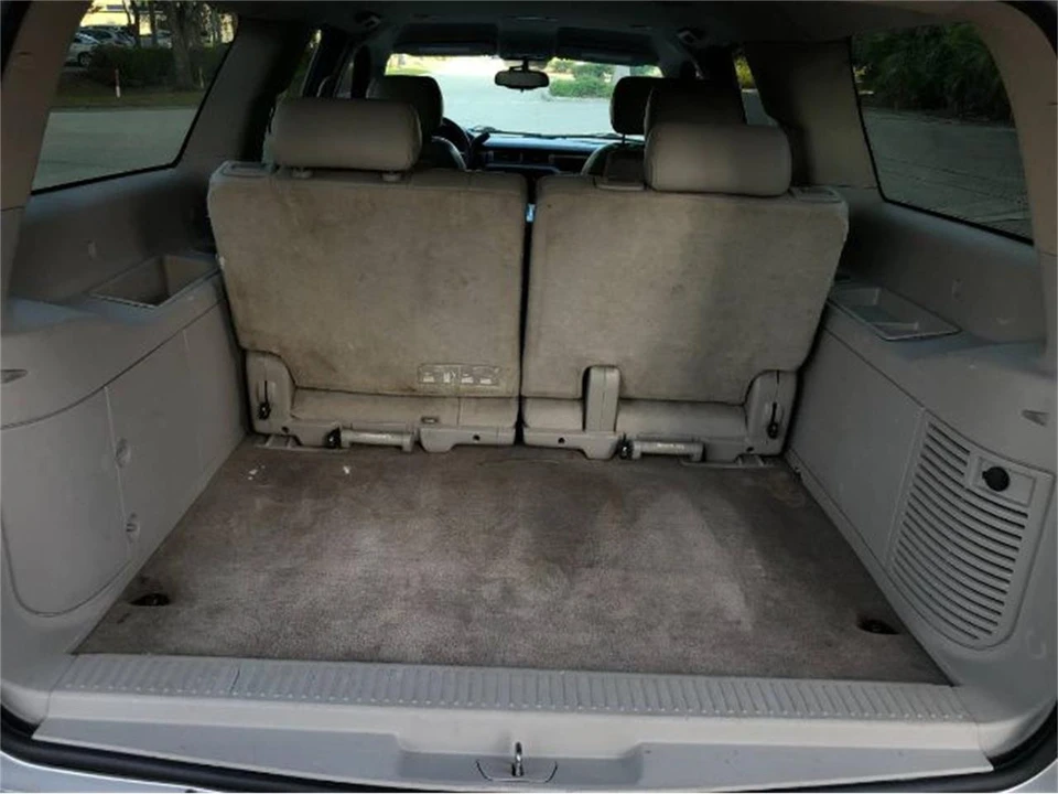 2012 Chevrolet Suburban 10th Gen - Image 4 of 22