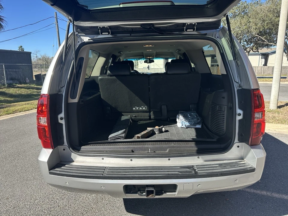 2012 Chevrolet Suburban 10th Gen - Image 13 of 18