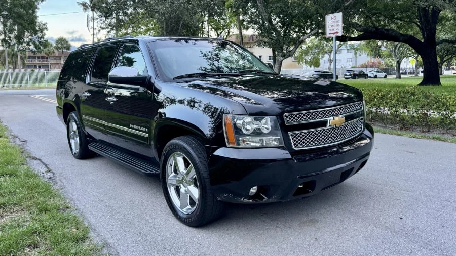 2012 Chevrolet Suburban 10th Gen - Image 8 of 29