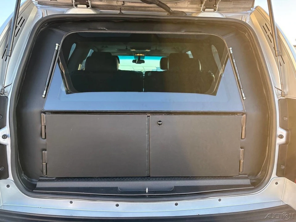 2012 Chevrolet Suburban 10th Gen - Image 16 of 21