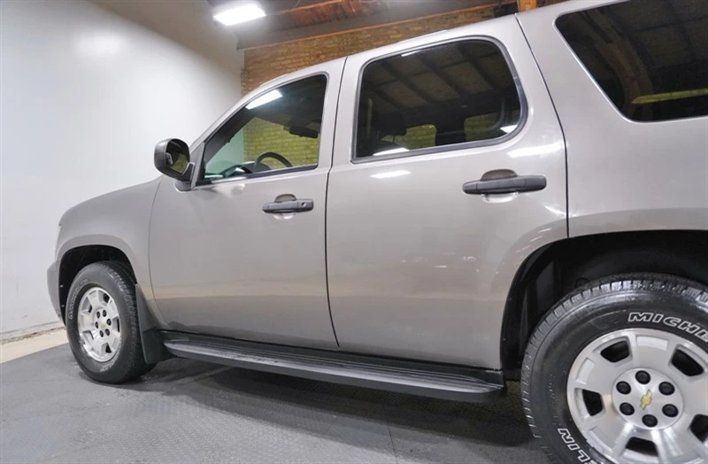 2012 Chevrolet Tahoe 3rd Gen - Image 18 of 21