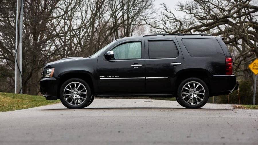 2012 Chevrolet Tahoe 3rd Gen - Image 2 of 20