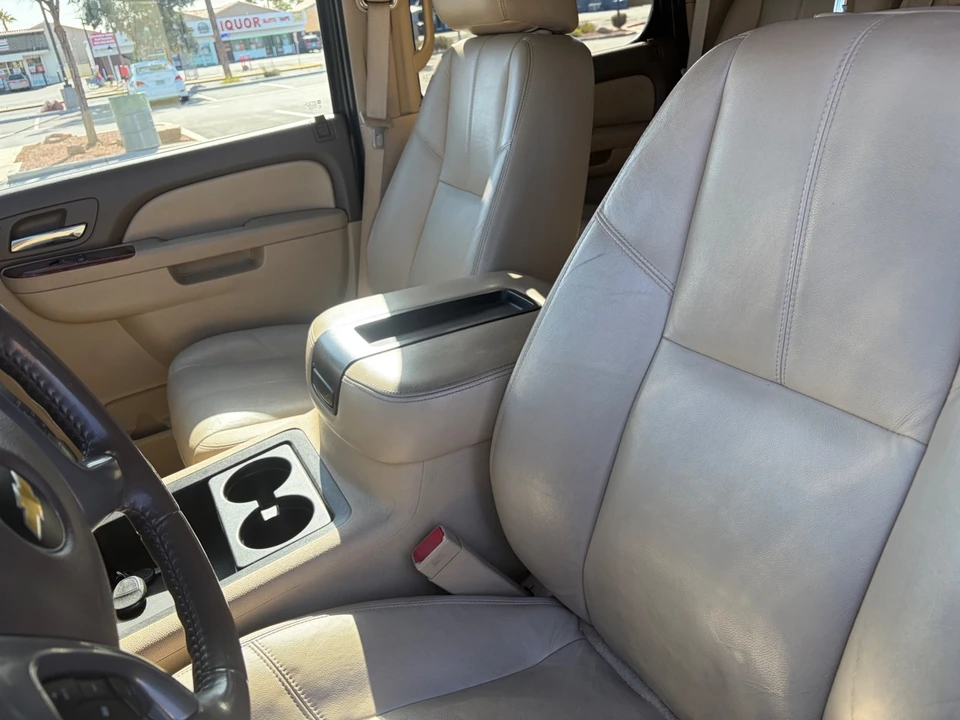 2012 Chevrolet Tahoe 3rd Gen - Image 17 of 20