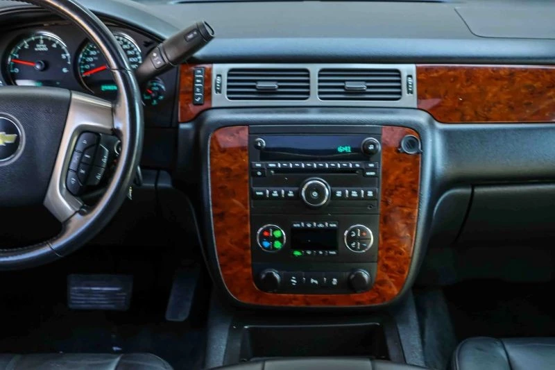 2012 Chevrolet Tahoe 3rd Gen - Image 10 of 12