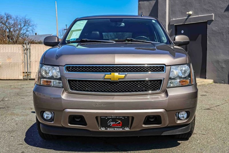 2012 Chevrolet Tahoe 3rd Gen - Image 2 of 12