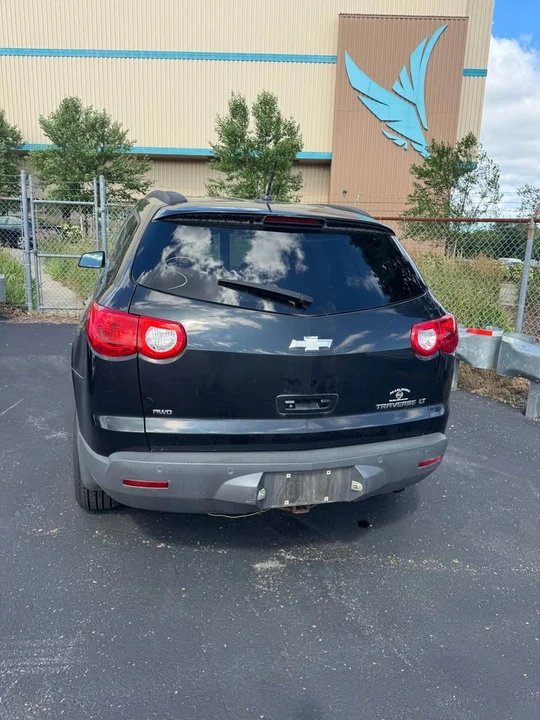 2012 Chevrolet Traverse - Image 2 of 5