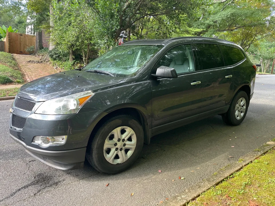 2012 Chevrolet Traverse - Image 3 of 17