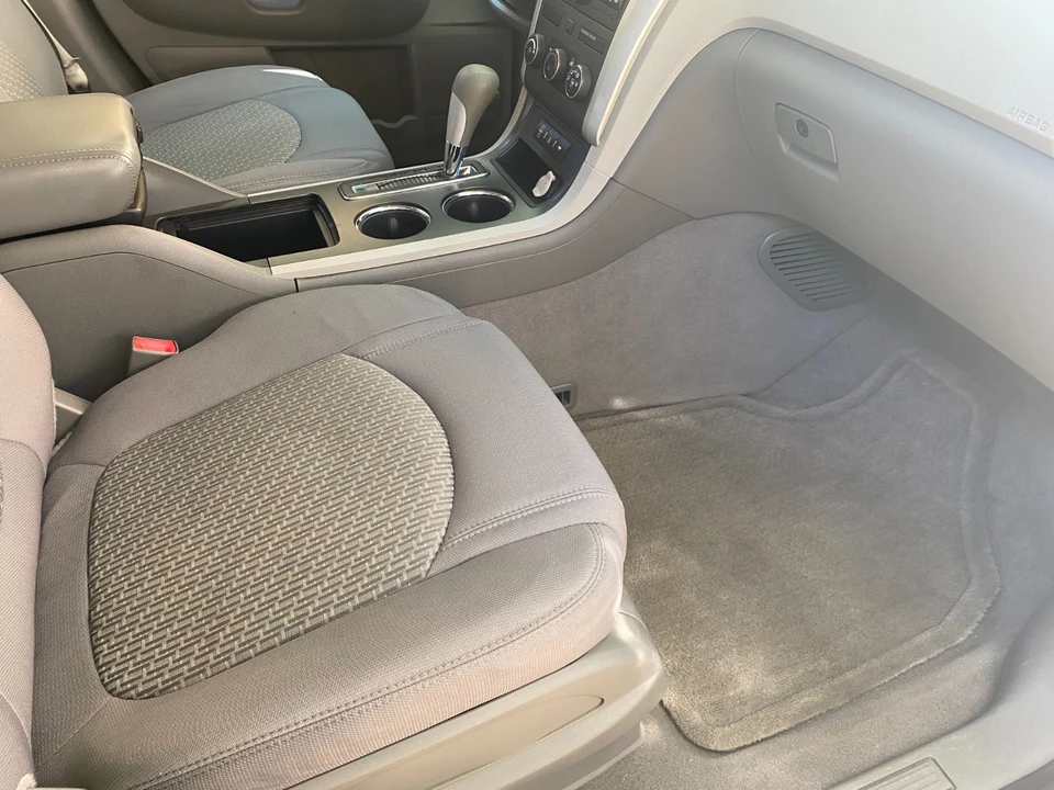 2012 Chevrolet Traverse - Image 16 of 17