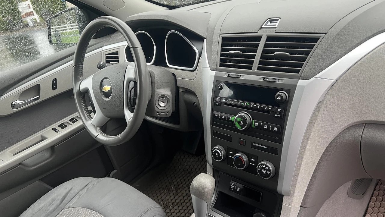 2012 Chevrolet Traverse - Image 19 of 29