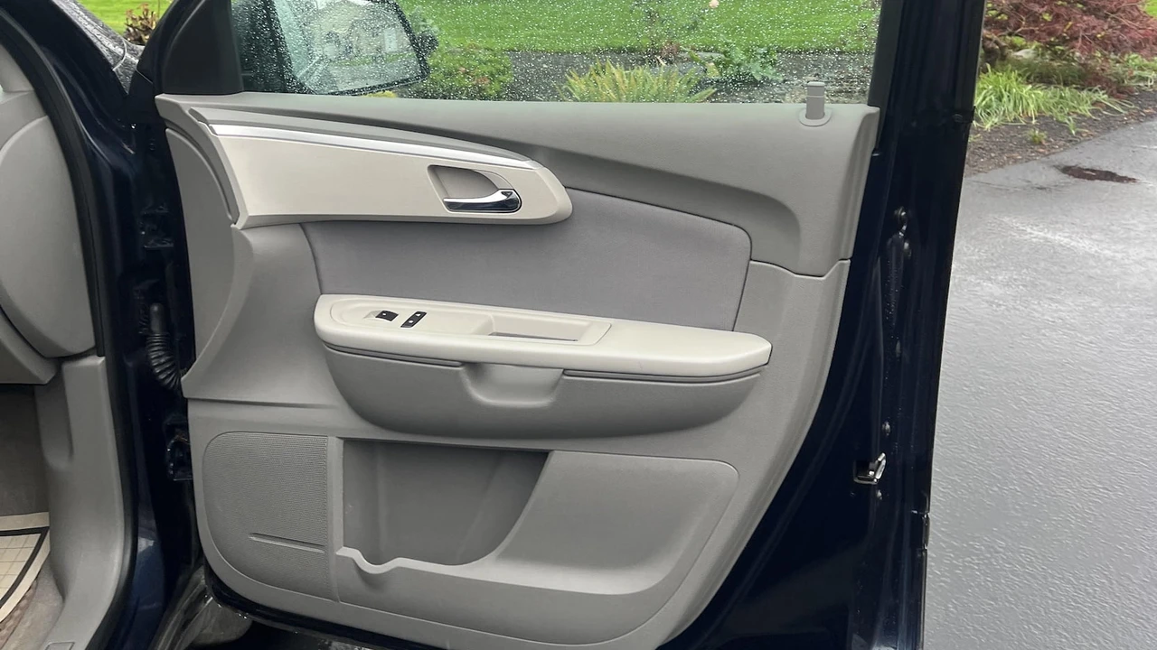 2012 Chevrolet Traverse - Image 22 of 29