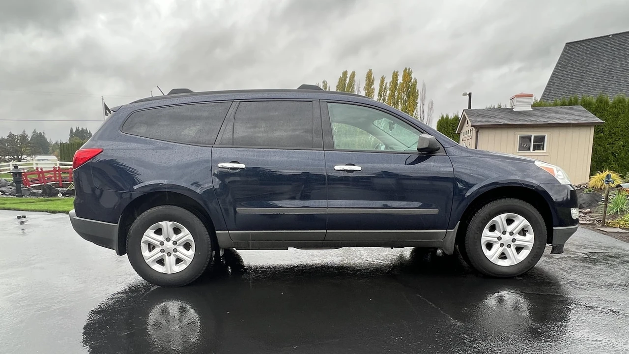 2012 Chevrolet Traverse - Image 28 of 29
