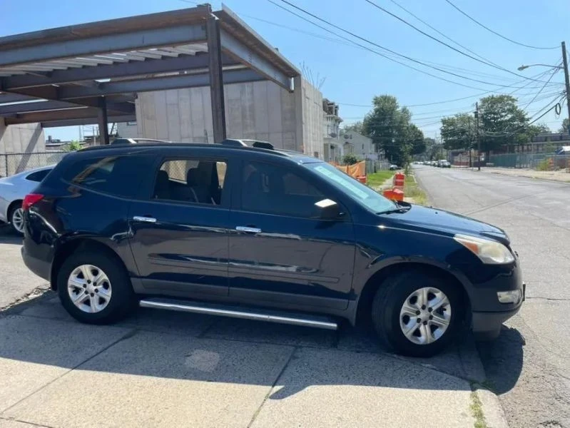 2012 Chevrolet Traverse - Image 7 of 12