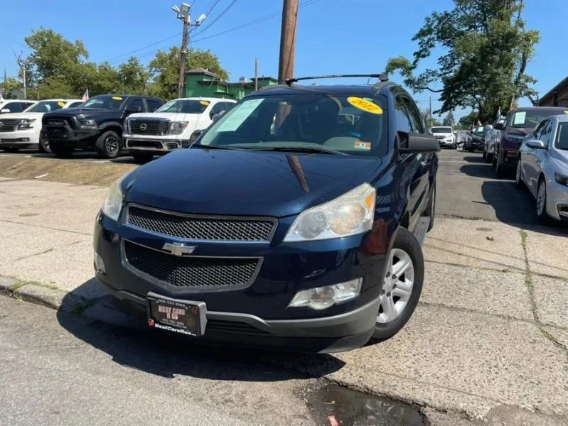 2012 Chevrolet Traverse - Image 2 of 12