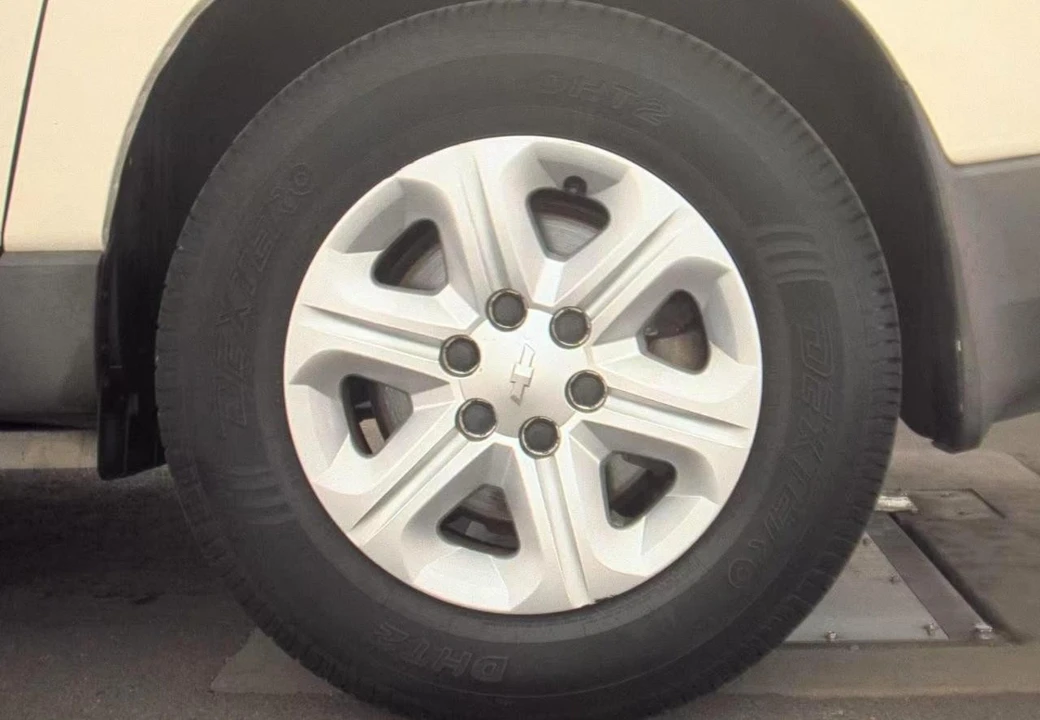 2012 Chevrolet Traverse - Image 8 of 17