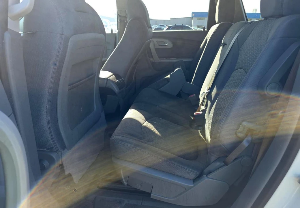 2012 Chevrolet Traverse - Image 15 of 17