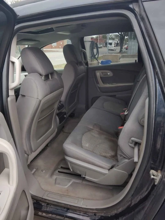 2012 Chevrolet Traverse - Image 8 of 12