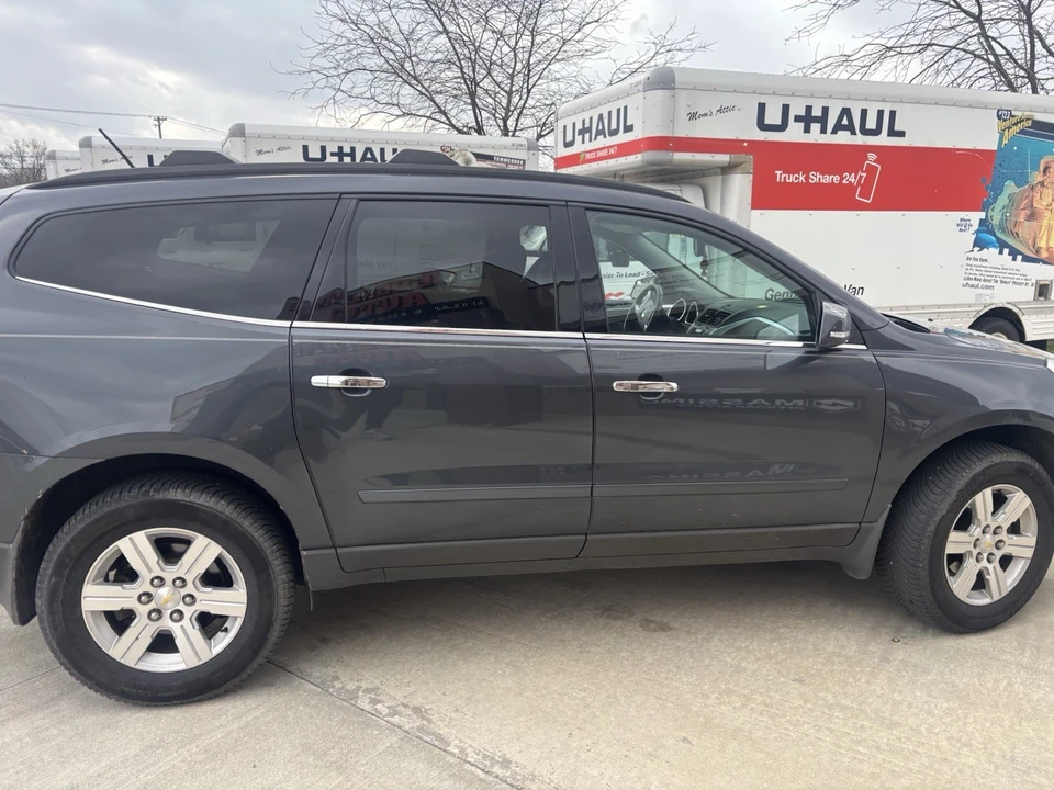 2012 Chevrolet Traverse - Image 2 of 7