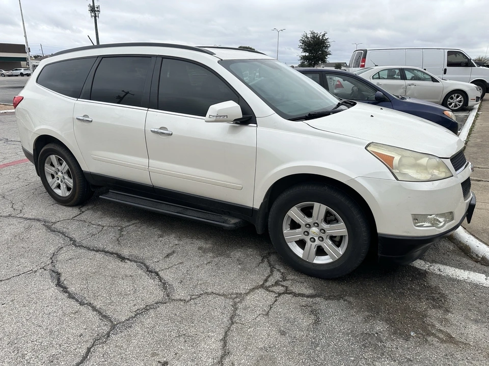 2012 Chevrolet Traverse - Image 7 of 17