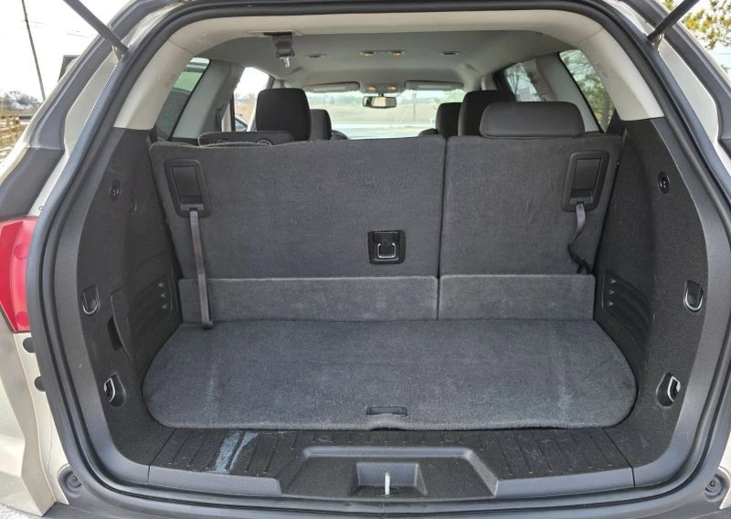 2012 Chevrolet Traverse - Image 10 of 12