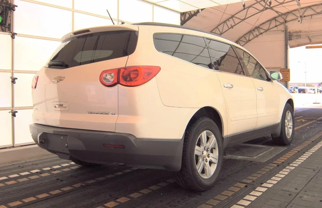 2012 Chevrolet Traverse - Image 4 of 13