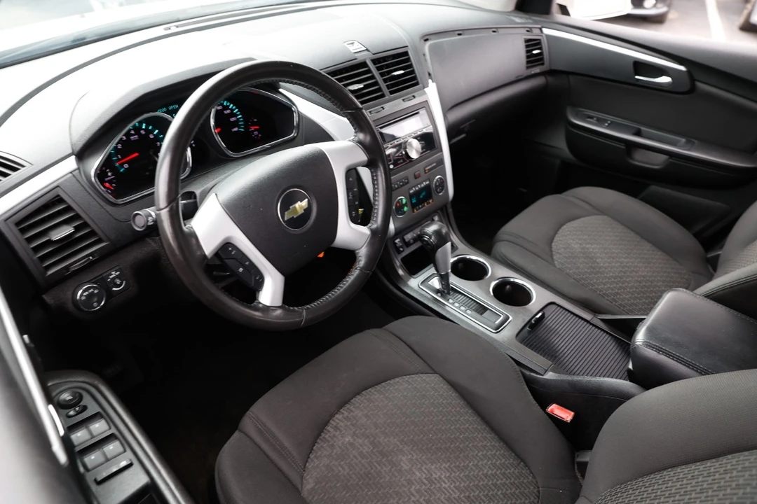 2012 Chevrolet Traverse - Image 4 of 12