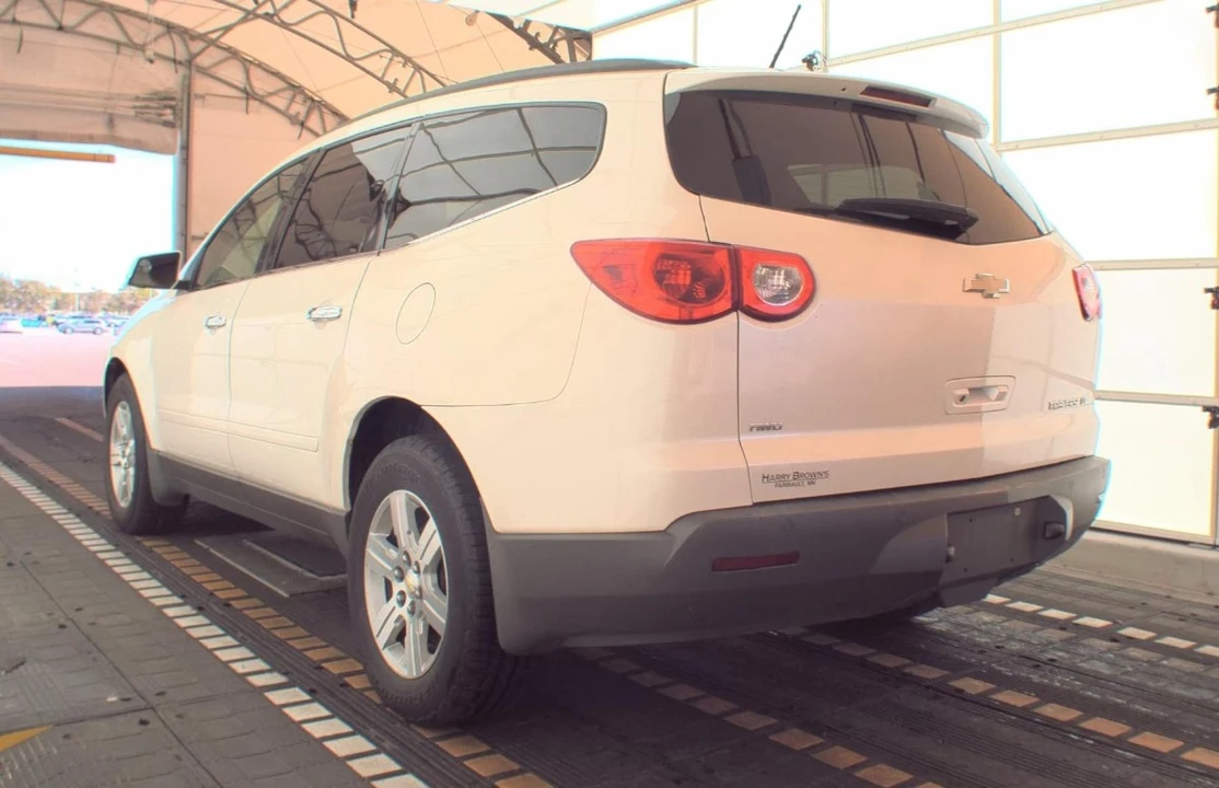 2012 Chevrolet Traverse - Image 6 of 13