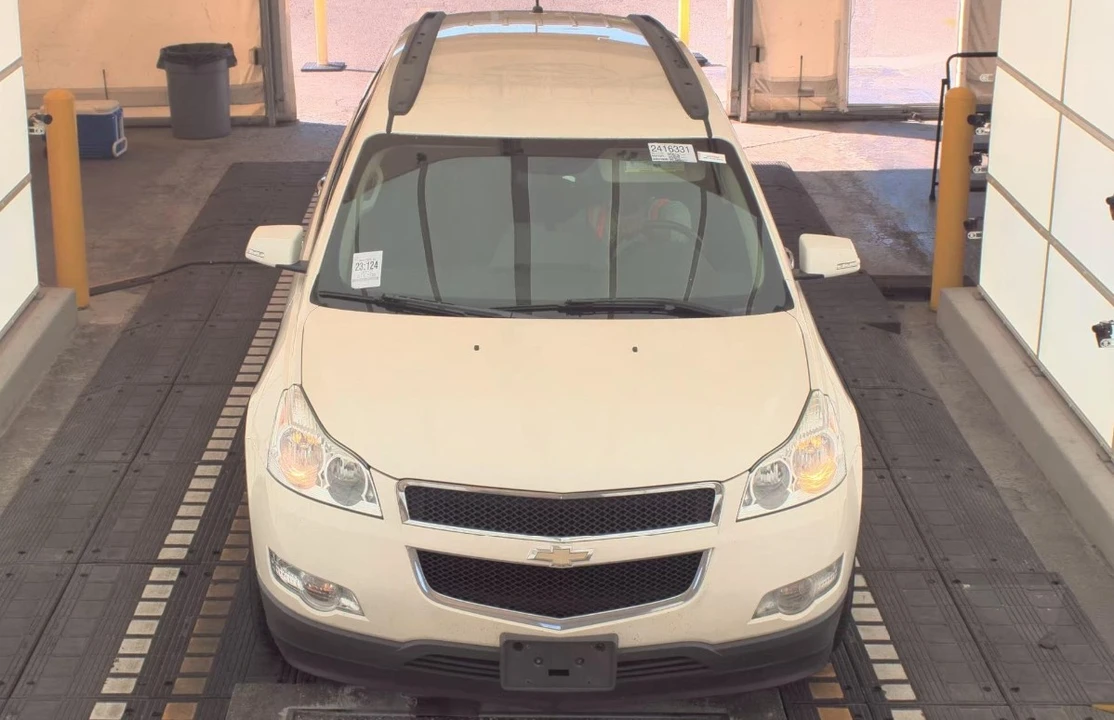2012 Chevrolet Traverse - Image 2 of 13