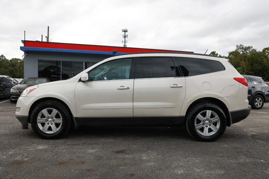 2012 Chevrolet Traverse - Image 3 of 21