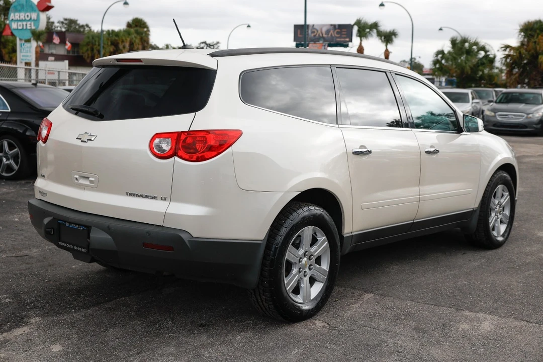 2012 Chevrolet Traverse - Image 11 of 21