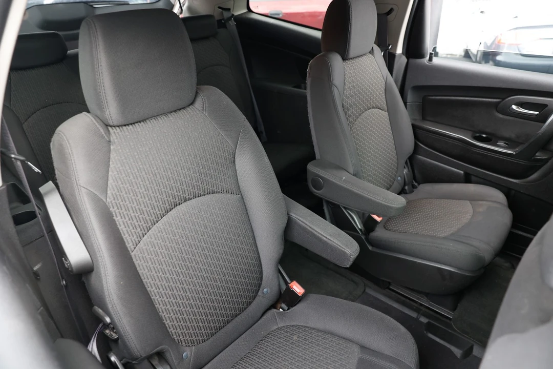 2012 Chevrolet Traverse - Image 14 of 21