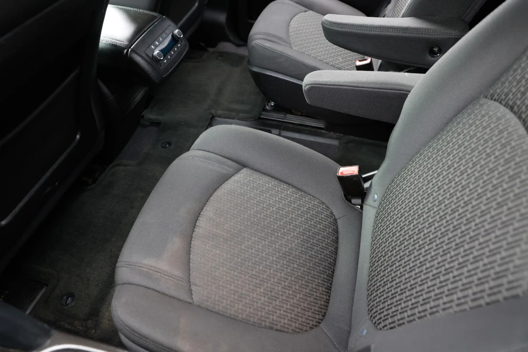 2012 Chevrolet Traverse - Image 10 of 21