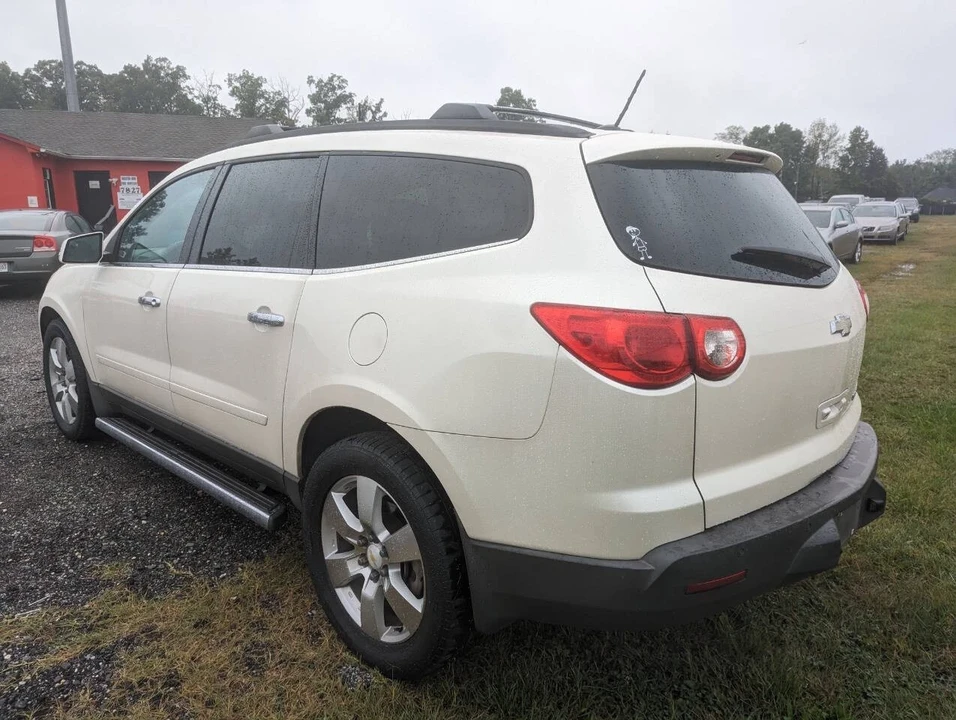 2012 Chevrolet Traverse - Image 4 of 12