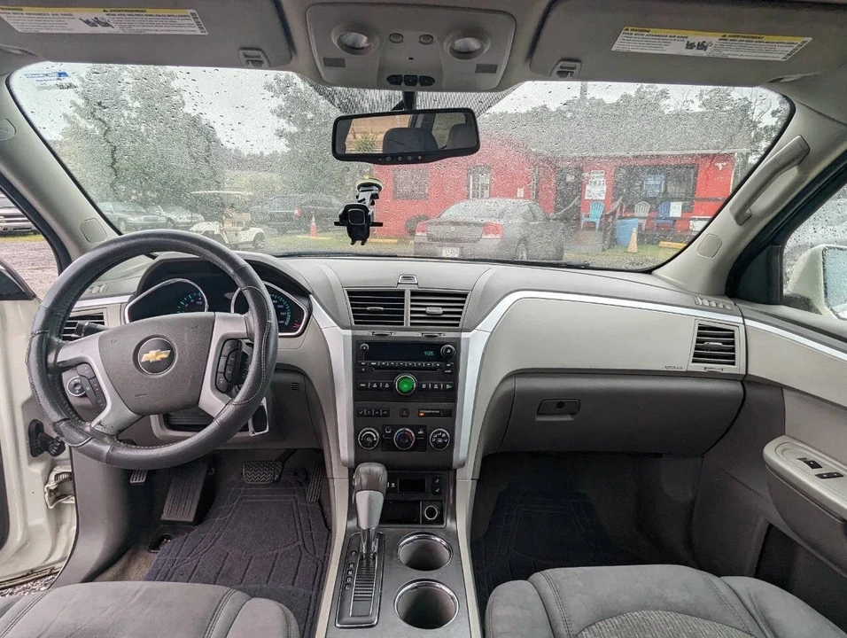 2012 Chevrolet Traverse - Image 14 of 21