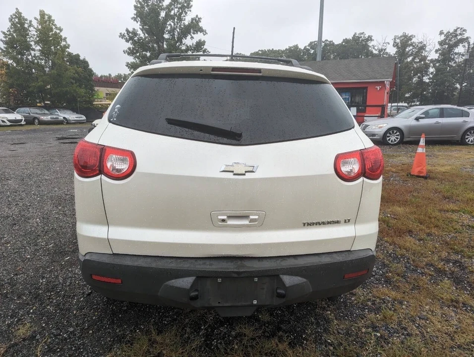 2012 Chevrolet Traverse - Image 8 of 12
