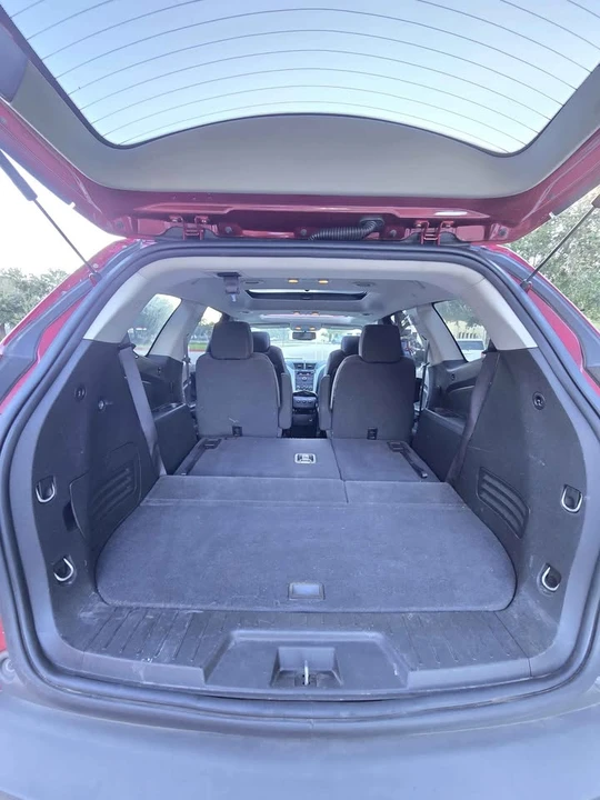 2012 Chevrolet Traverse - Image 9 of 13