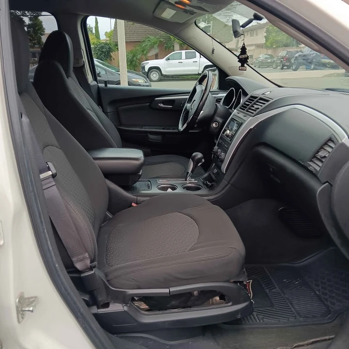 2012 Chevrolet Traverse - Image 9 of 14