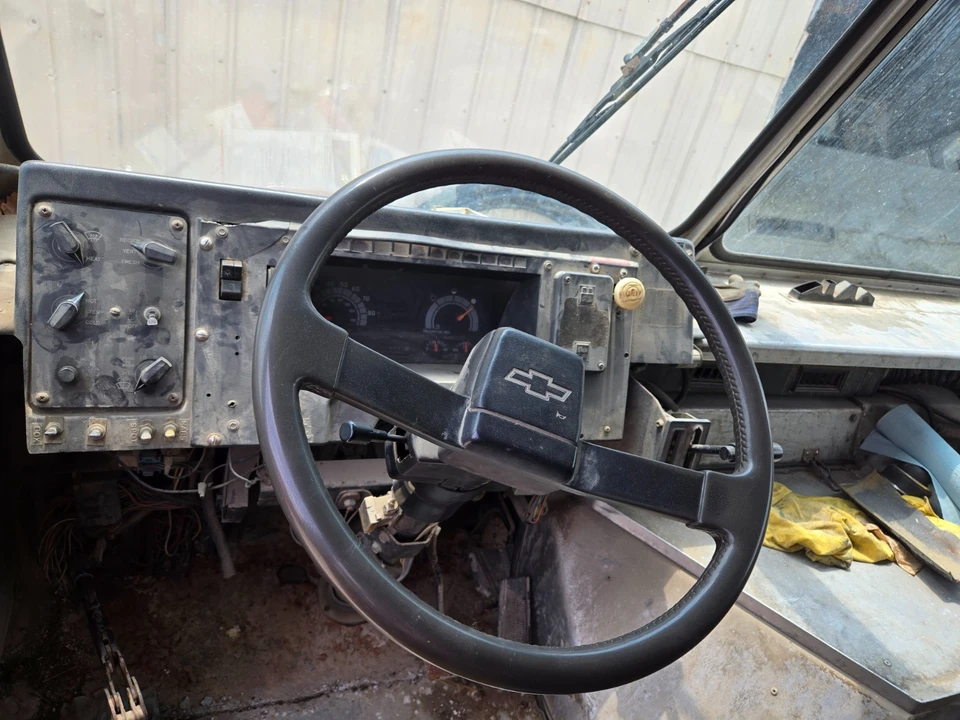 2012 Chevrolet Express - Image 3 of 7