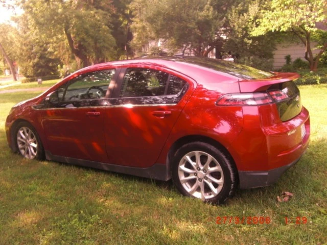 2012 Chevrolet Volt - Image 4 of 10