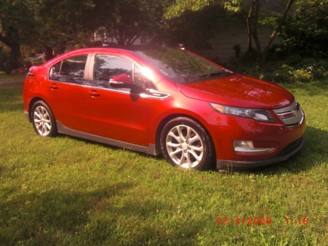 2012 Chevrolet Volt - Image 2 of 10