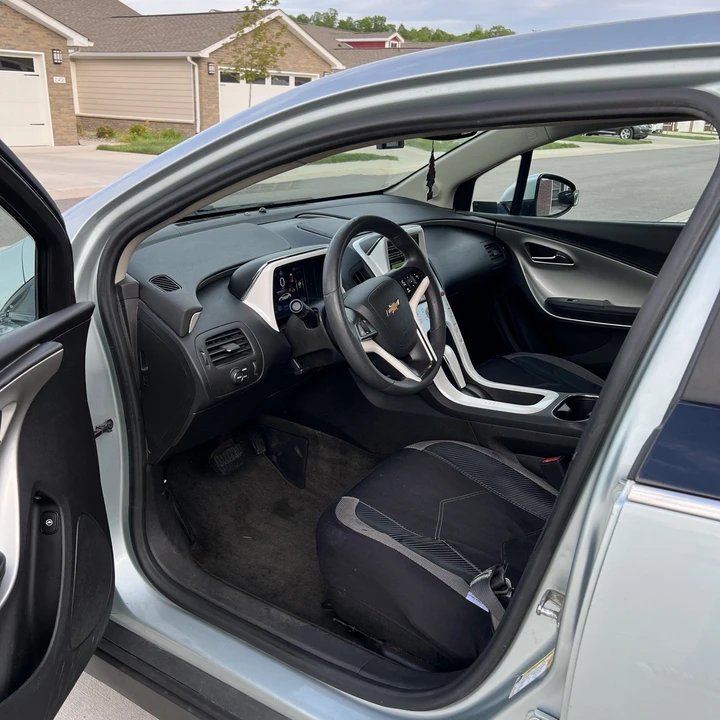 2012 Chevrolet Volt - Image 7 of 13