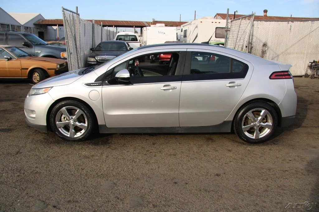 2012 Chevrolet Volt - Image 8 of 21