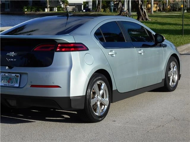 2012 Chevrolet Volt - Image 11 of 12