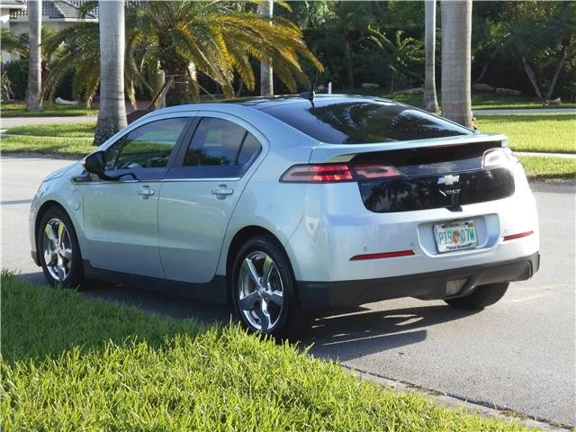 2012 Chevrolet Volt - Image 8 of 12