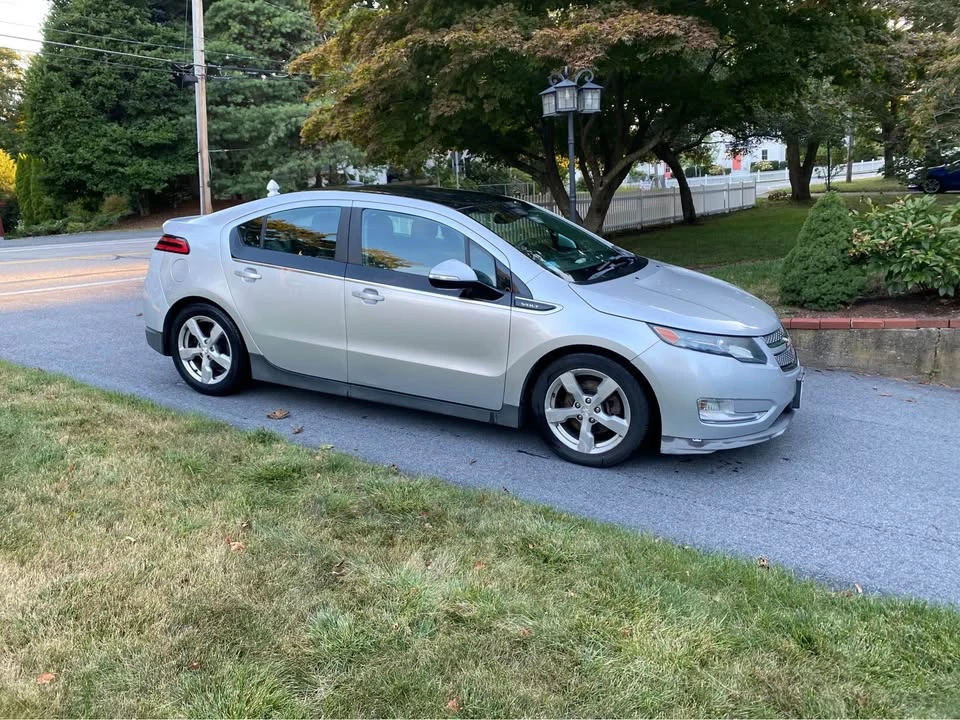 2012 Chevrolet Volt - Image 6 of 12