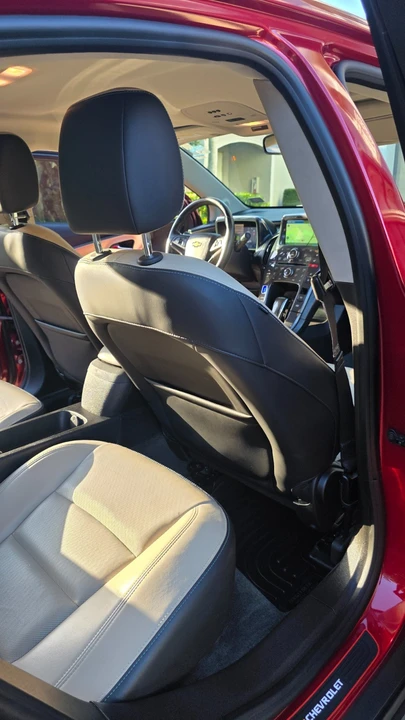 2012 Chevrolet Volt - Image 9 of 21
