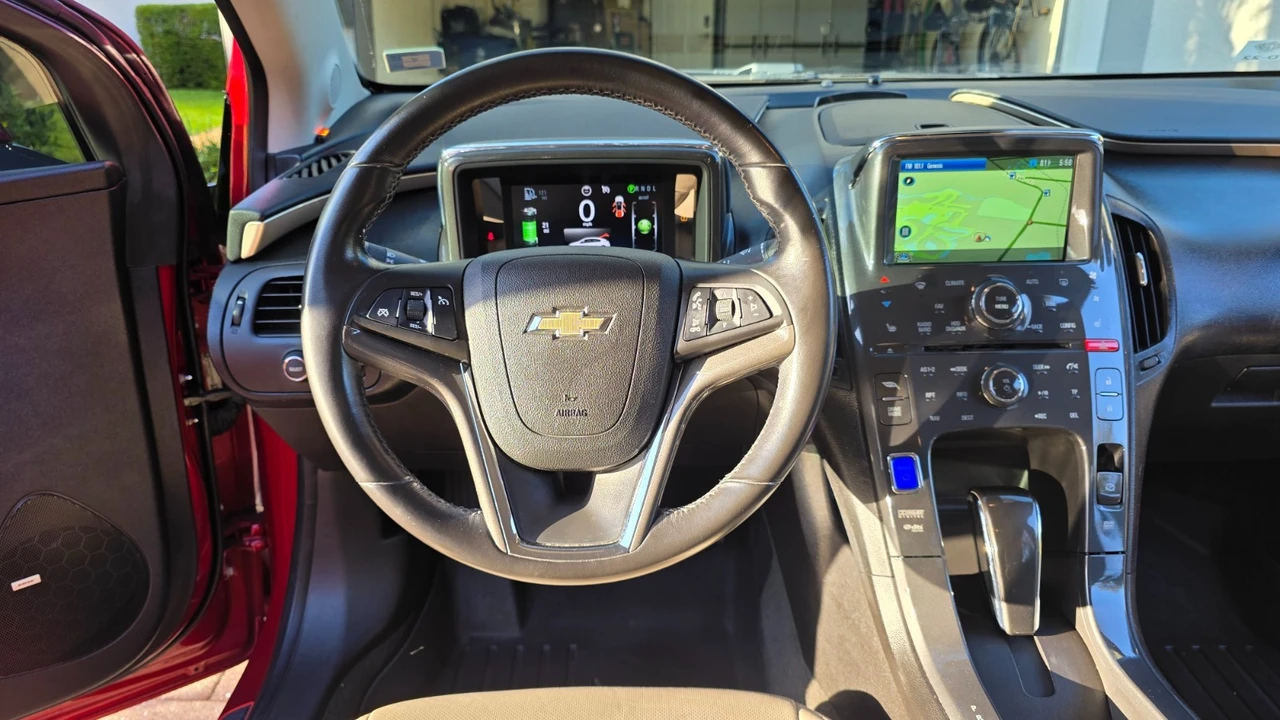 2012 Chevrolet Volt - Image 14 of 21