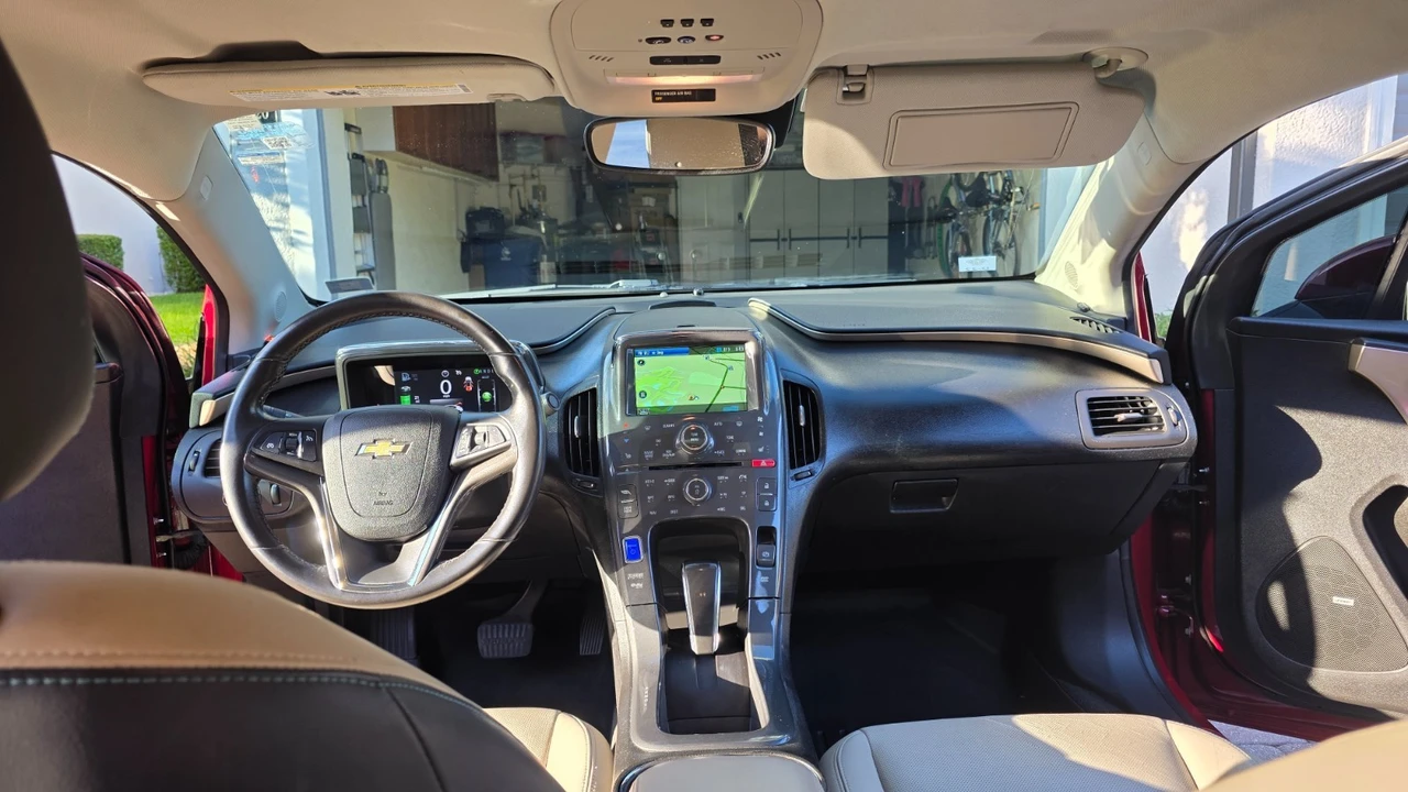 2012 Chevrolet Volt - Image 11 of 21