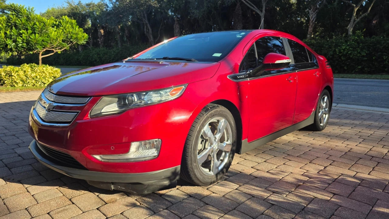2012 Chevrolet Volt - Image 2 of 21