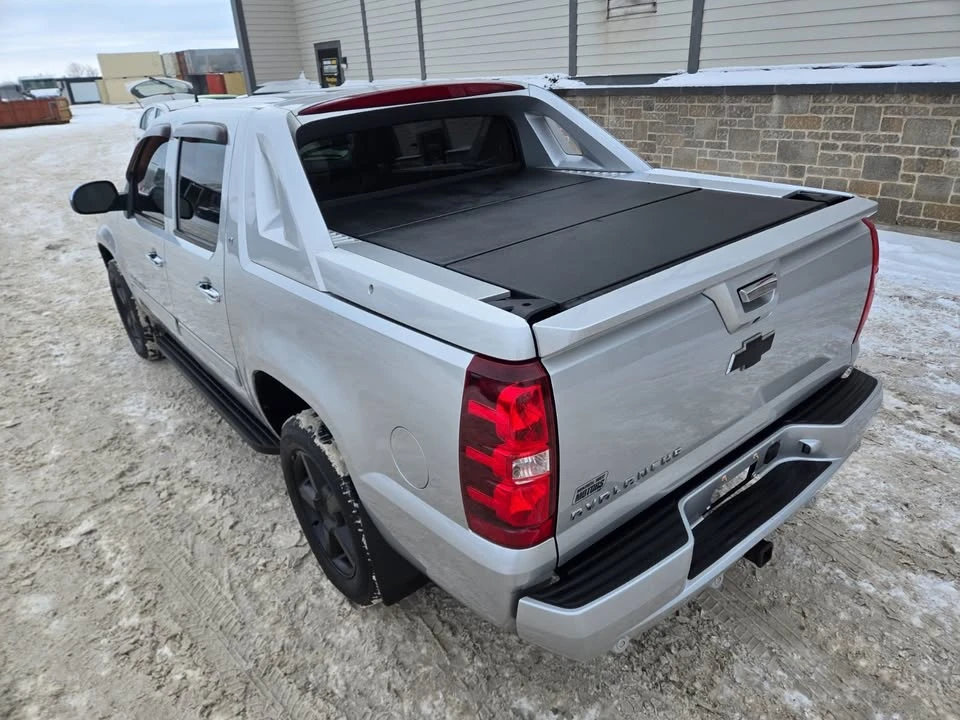 2012 Chevrolet Avalanche - Image 6 of 20